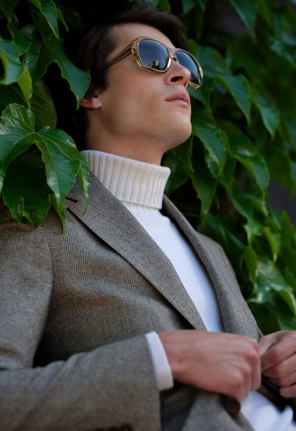 Paul Stuart Cashmere Turtleneck, image 2