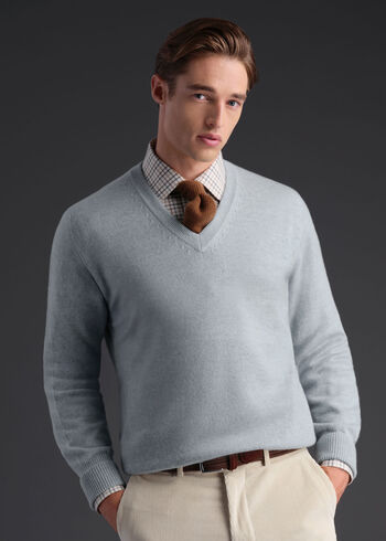 Paul Stuart Classic Cashmere V-Neck Sweater