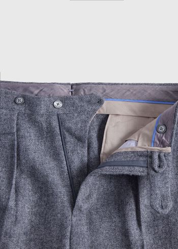 Paul Stuart Shetland Wool French Pleat Trouser