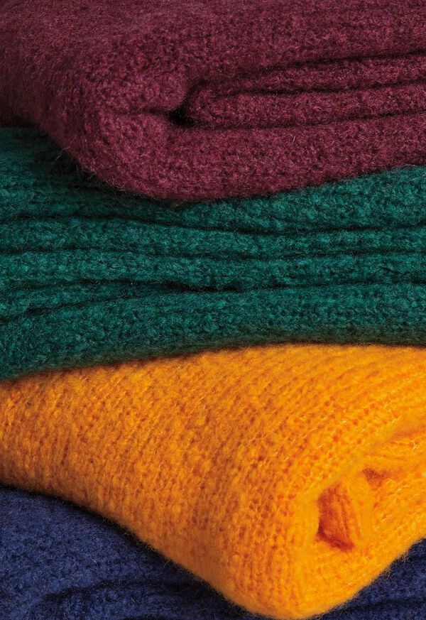 FW21 Paul Stuart Catalog Boucle Crewneck Sweater Pile , image 1