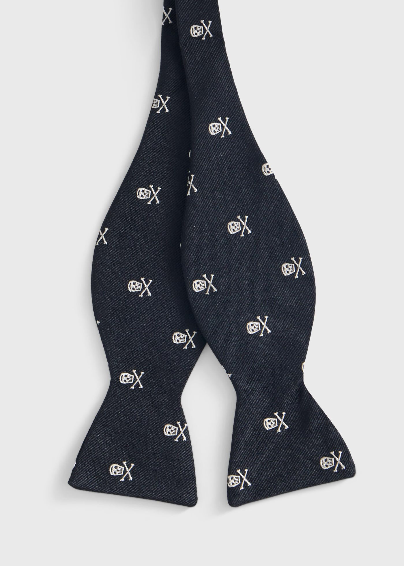 Woven Silk Skull & Bone Bowtie