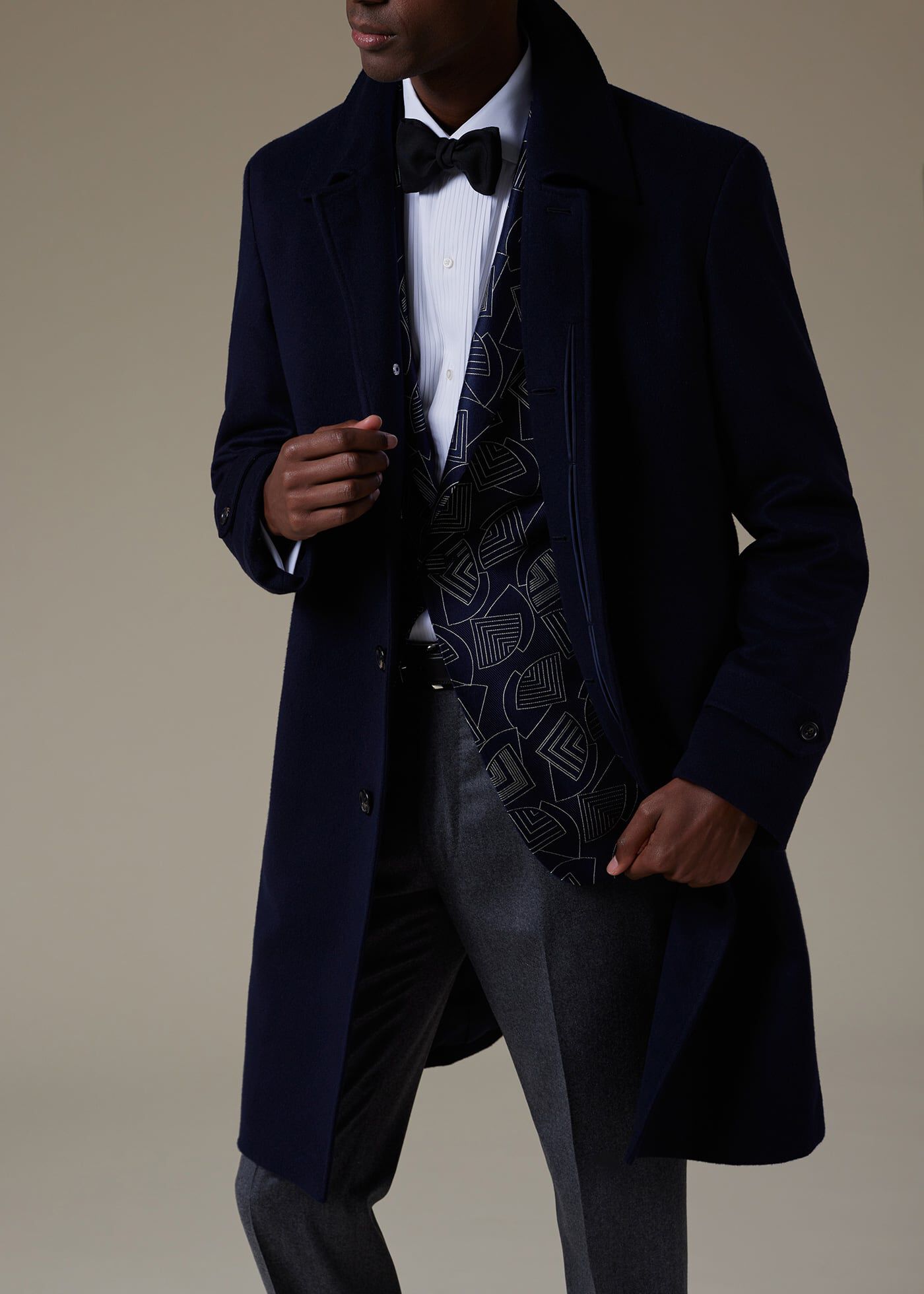 Single Breasted Super 180s Wool Coat in Navy Paul Stuart