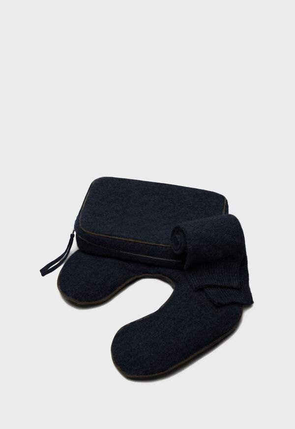 Paul Stuart Cashmere Travel Set, image 1
