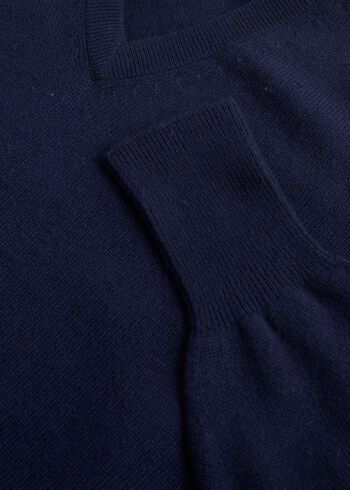 Paul Stuart Classic Cashmere V-Neck Sweater