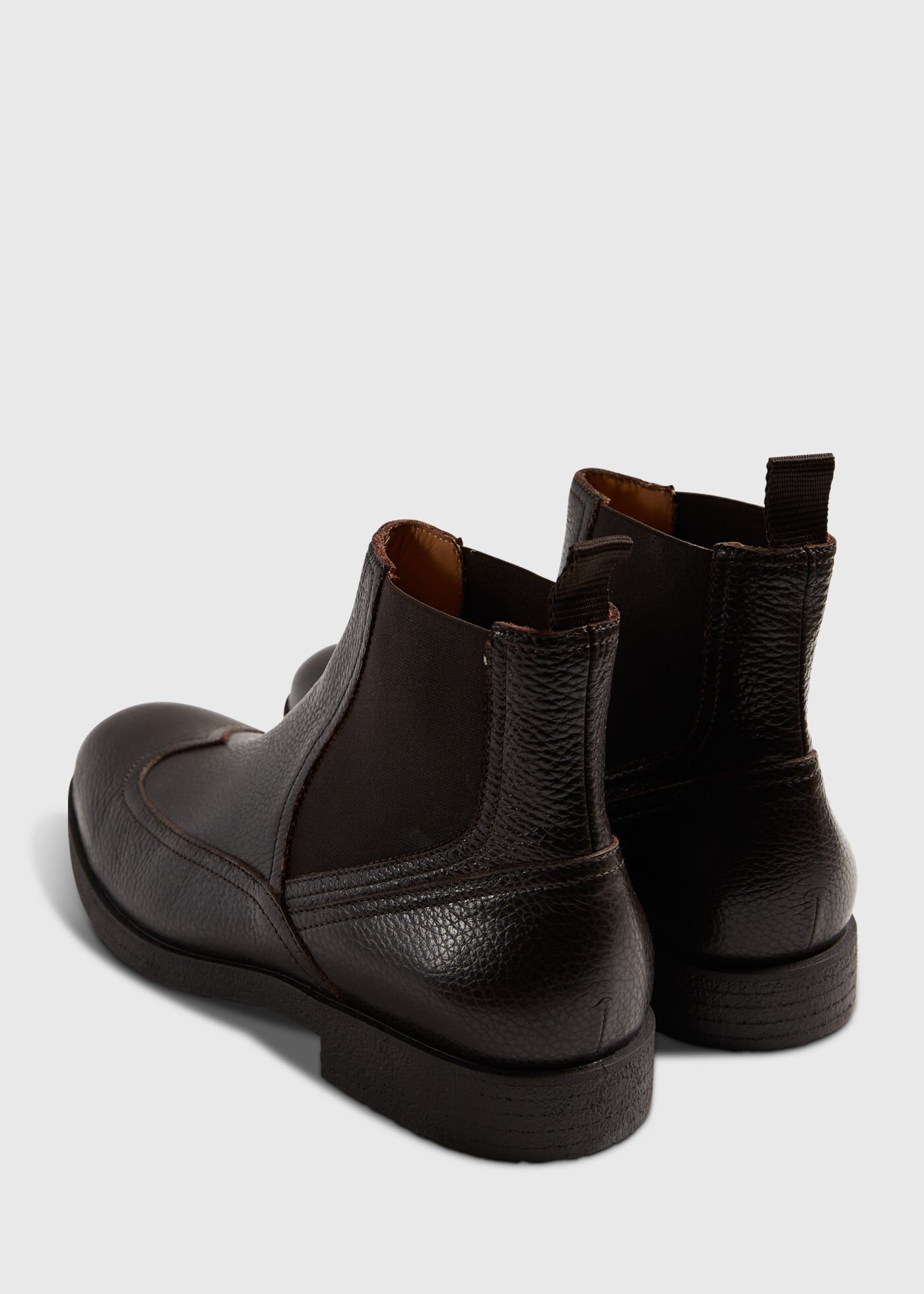 Makay Leather Wingtip Chelsea Boot