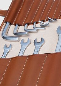 Paul Stuart Vintage Bridle Leather Tool Kit, thumbnail 3