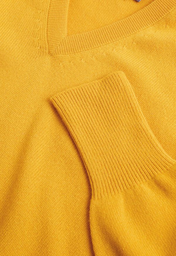 Paul Stuart Classic Cashmere V-Neck Sweater, image 2